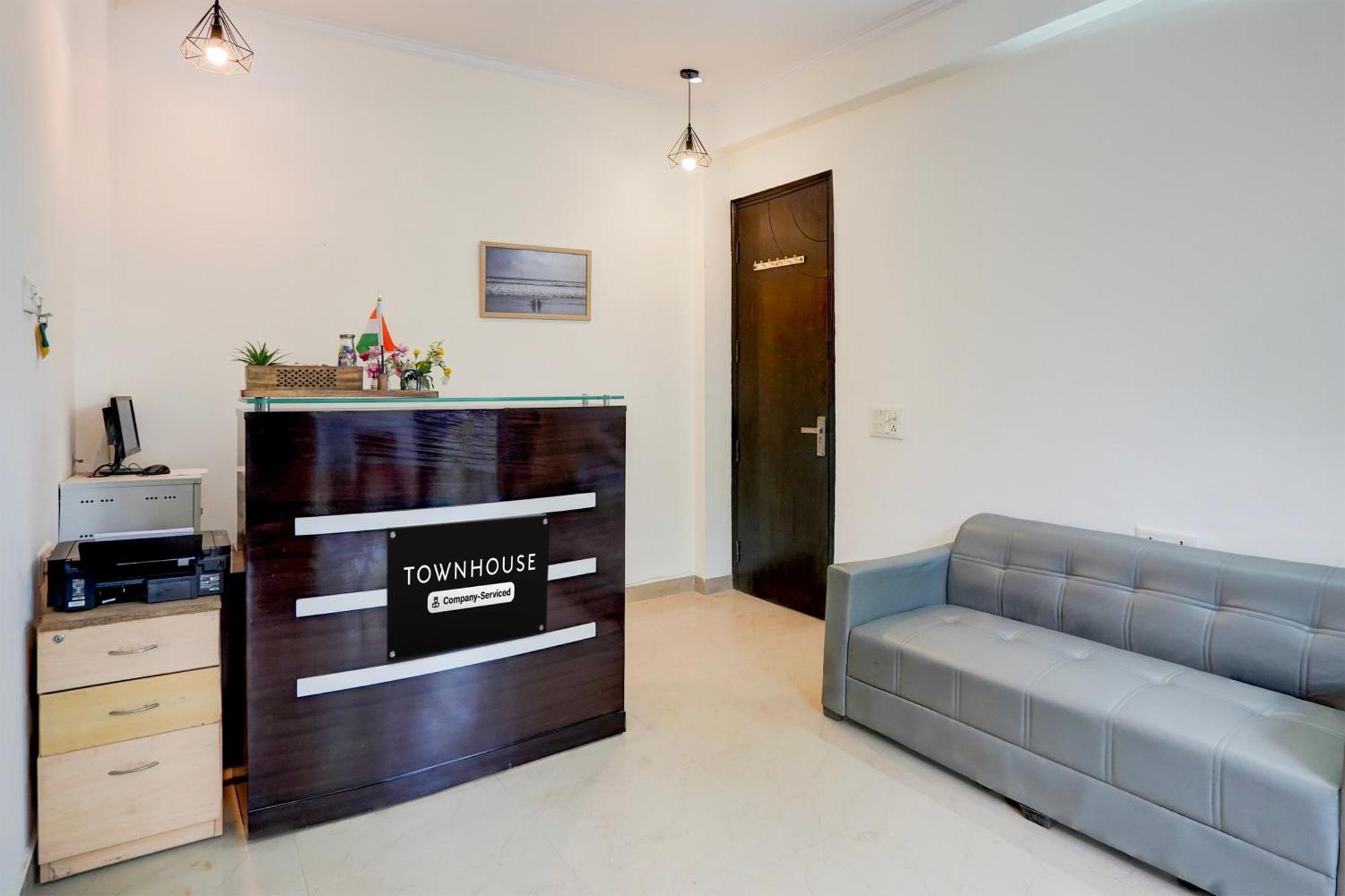 Super Townhouse Sector 53 Golf Course Road Apartment Гургаон Екстериор снимка