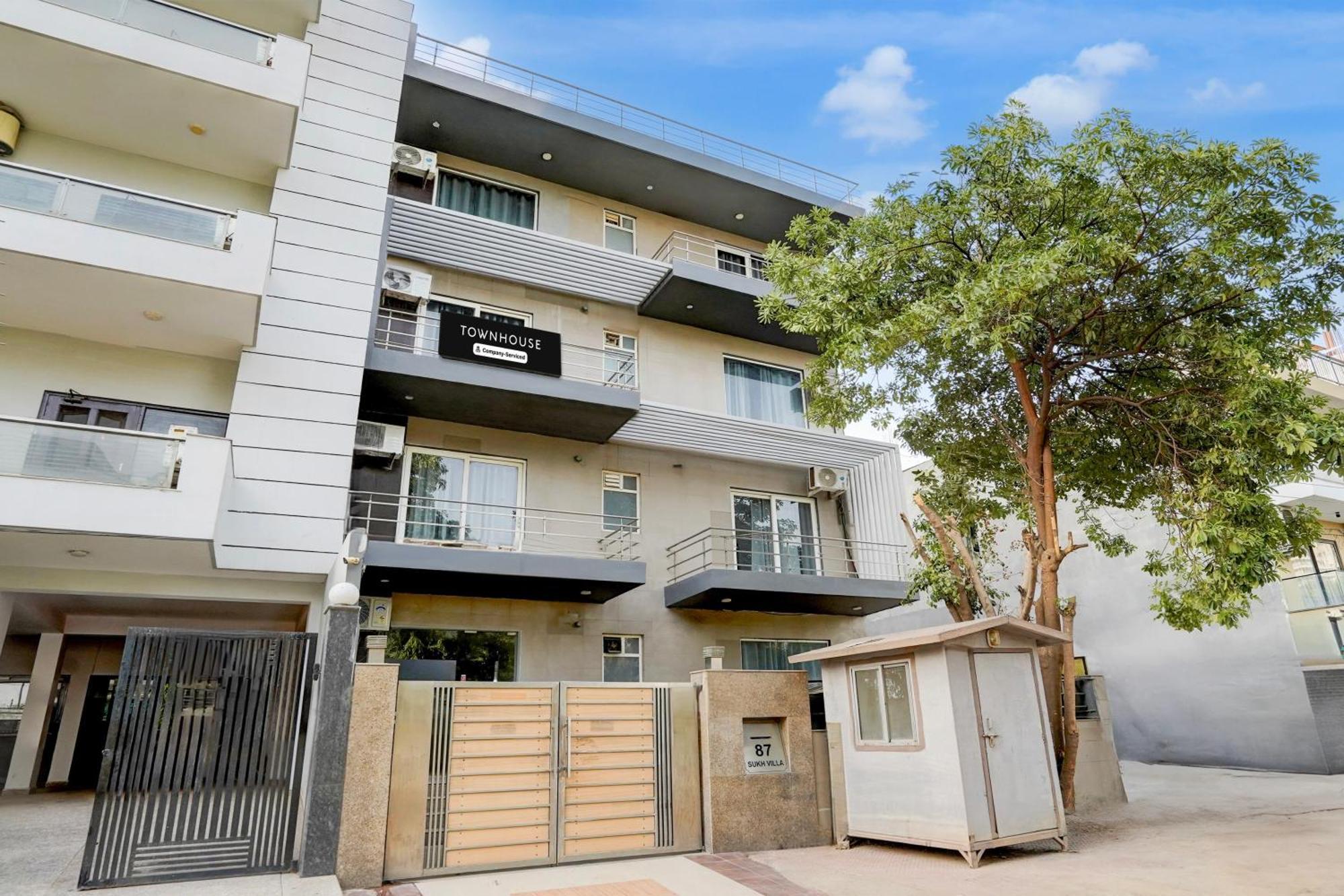 Super Townhouse Sector 53 Golf Course Road Apartment Гургаон Екстериор снимка
