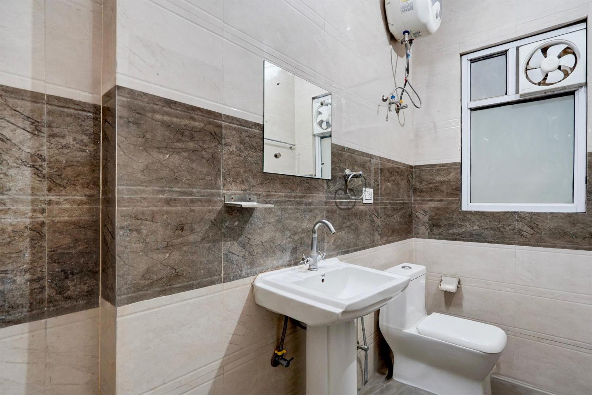 Super Townhouse Sector 53 Golf Course Road Apartment Гургаон Екстериор снимка